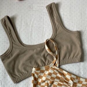 ARQ taupe medium wide strap bra - excellent condition